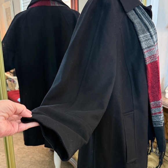 London Fog Black Wool Blend Pea Coat with Red and Gray Scarf - Picture 3 of 16